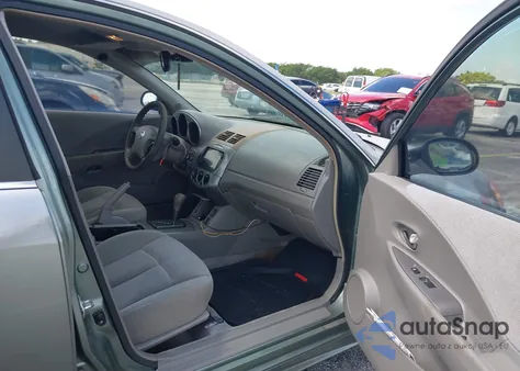 2003 Nissan Altima 2.5 S из США, поврежденный, VIN 1N4AL11DX3C324021